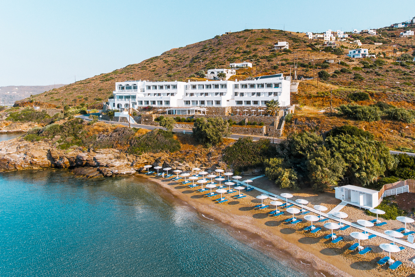 Hotel in Andros by the beach